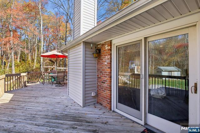 4 Ledgewood Trail, Kinnelon Borough, NJ 07405