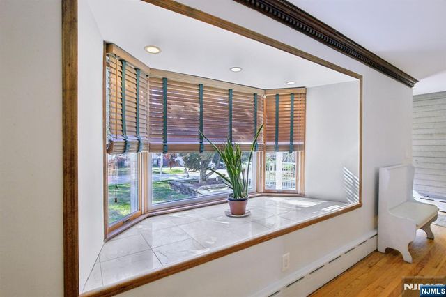 4 Ledgewood Trail, Kinnelon Borough, NJ 07405