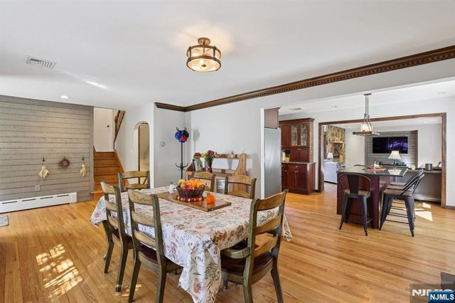 4 Ledgewood Trail, Kinnelon Borough, NJ 07405