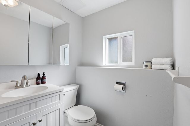 16340 N Greenfield Ct, Nine Mile Falls, WA 99026