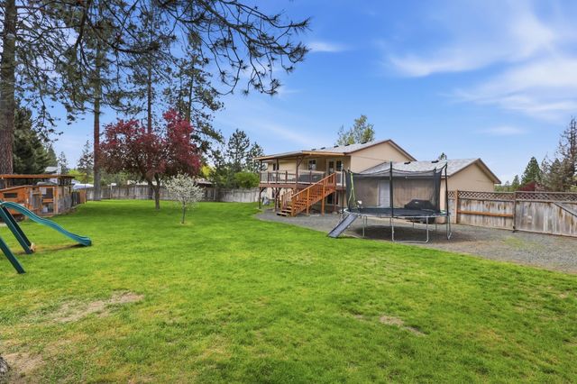16340 N Greenfield Ct, Nine Mile Falls, WA 99026