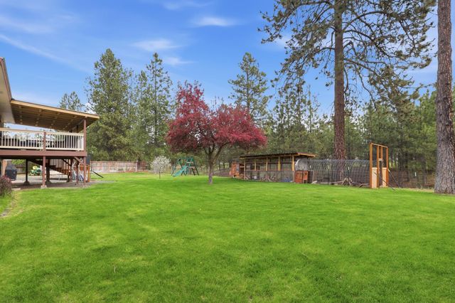 16340 N Greenfield Ct, Nine Mile Falls, WA 99026