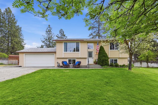 16340 N Greenfield Ct, Nine Mile Falls, WA 99026