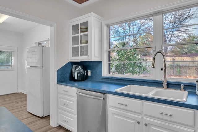 1809 Tryon Rd, Longview, TX 75601