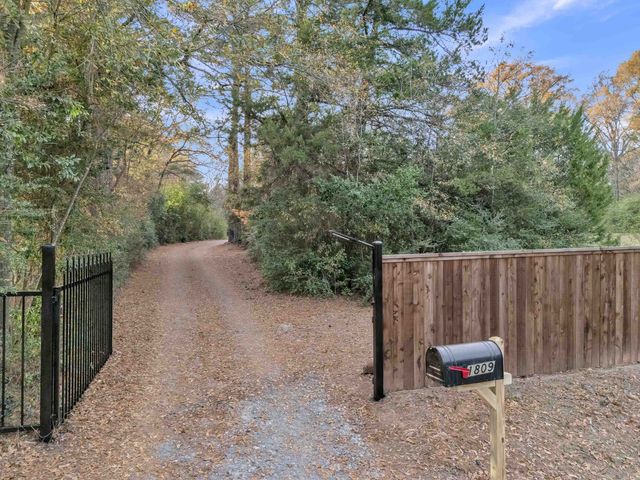 1809 Tryon Rd, Longview, TX 75601