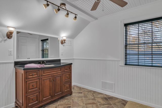 1809 Tryon Rd, Longview, TX 75601