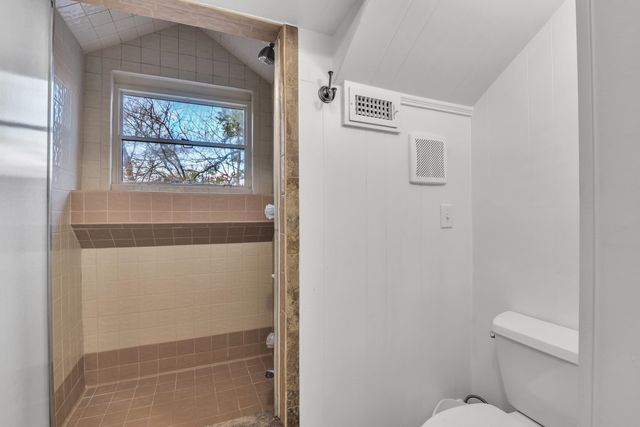 1809 Tryon Rd, Longview, TX 75601