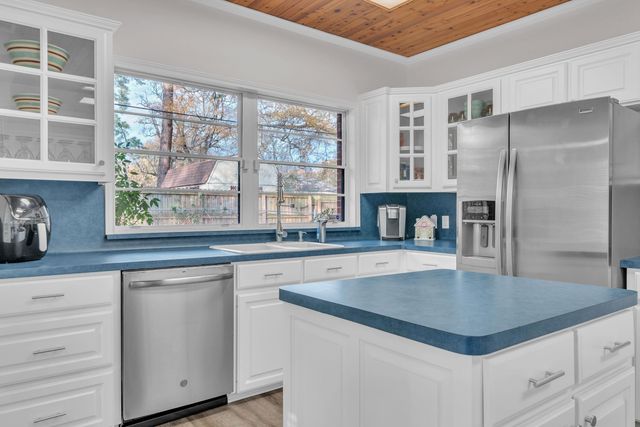 1809 Tryon Rd, Longview, TX 75601