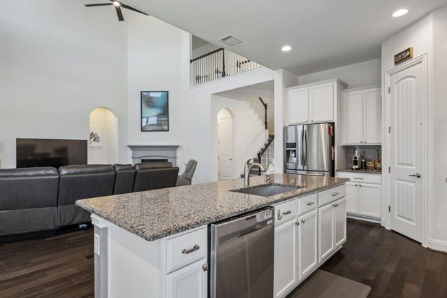 124 Redtail LN, Leander, TX 78641