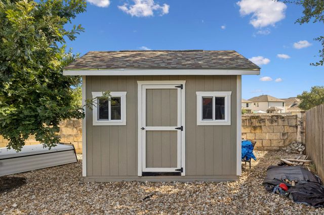 124 Redtail LN, Leander, TX 78641
