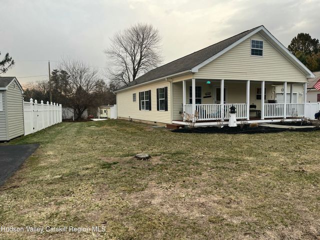 13 Mahoney Road, Stuyvesant, NY 12173