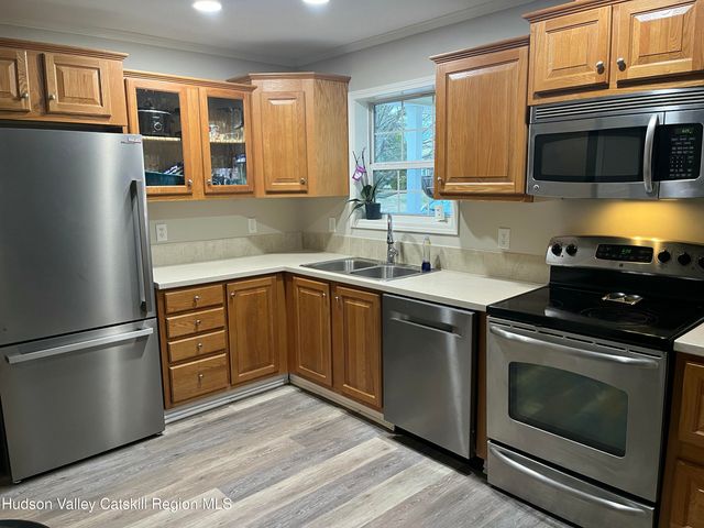 13 Mahoney Road, Stuyvesant, NY 12173