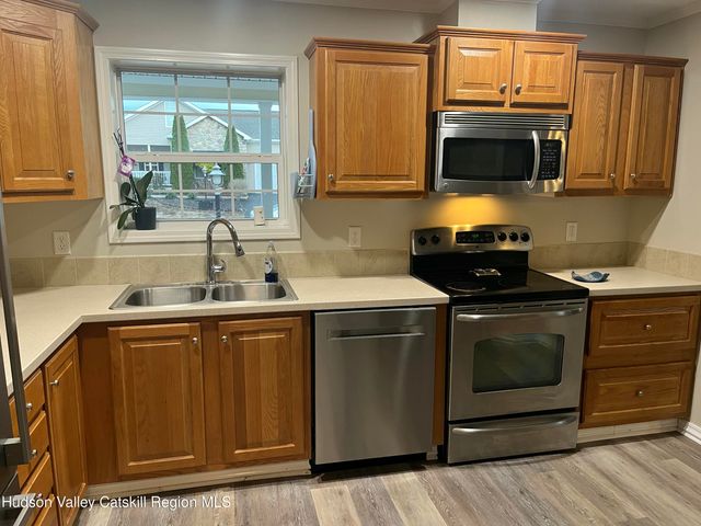 13 Mahoney Road, Stuyvesant, NY 12173