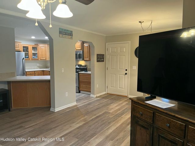 13 Mahoney Road, Stuyvesant, NY 12173