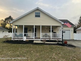 13 Mahoney Road, Stuyvesant, NY 12173