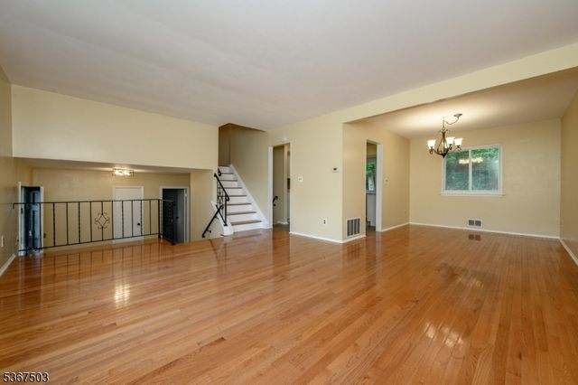 43 Barry Dr, Rockaway Twp., NJ 07866