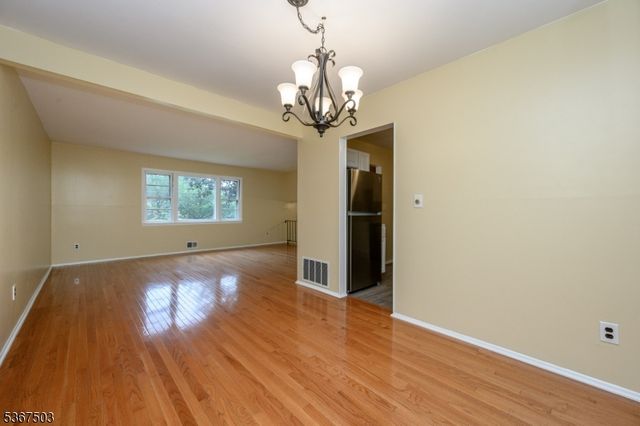 43 Barry Dr, Rockaway Twp., NJ 07866
