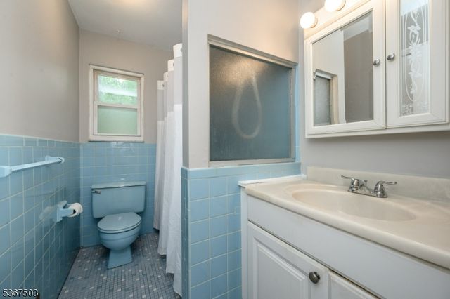 43 Barry Dr, Rockaway Twp., NJ 07866