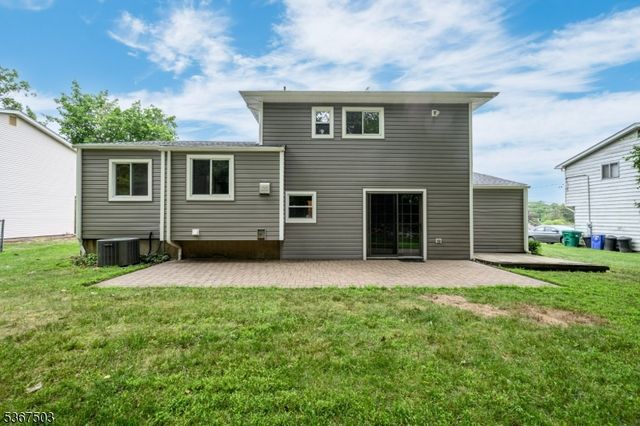 43 Barry Dr, Rockaway Twp., NJ 07866