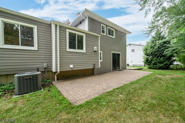 43 Barry Dr, Rockaway Twp., NJ 07866