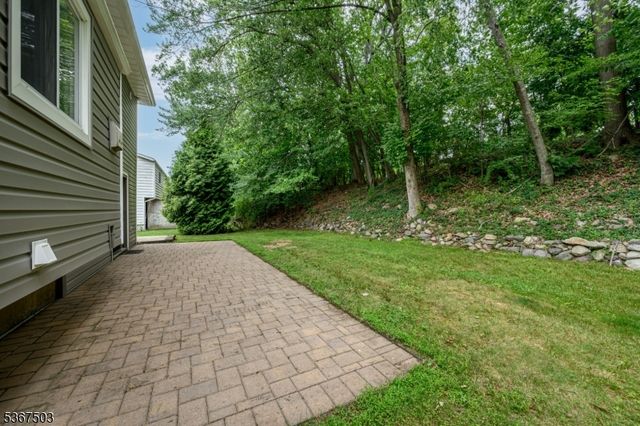43 Barry Dr, Rockaway Twp., NJ 07866