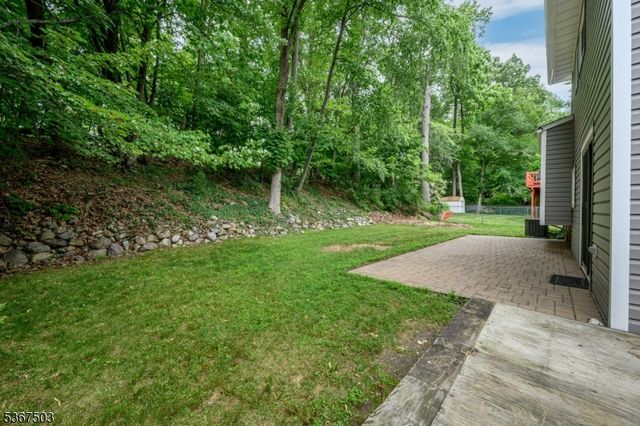 43 Barry Dr, Rockaway Twp., NJ 07866
