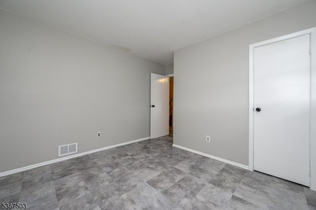 43 Barry Dr, Rockaway Twp., NJ 07866