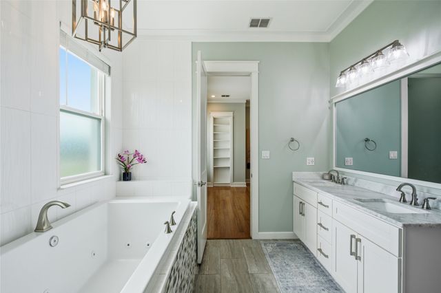 12701 Bella Strada Drive, Fort Worth, TX 76126