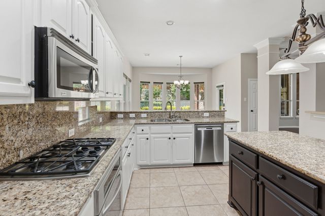708 Hackberry Ridge Drive, Mckinney, TX 75072