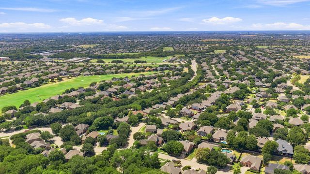708 Hackberry Ridge Drive, Mckinney, TX 75072