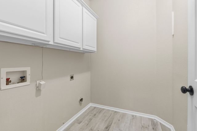 708 Hackberry Ridge Drive, Mckinney, TX 75072