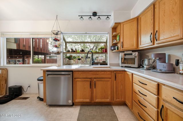 1091 Alta Vista Drive, Sparks, NV 89434