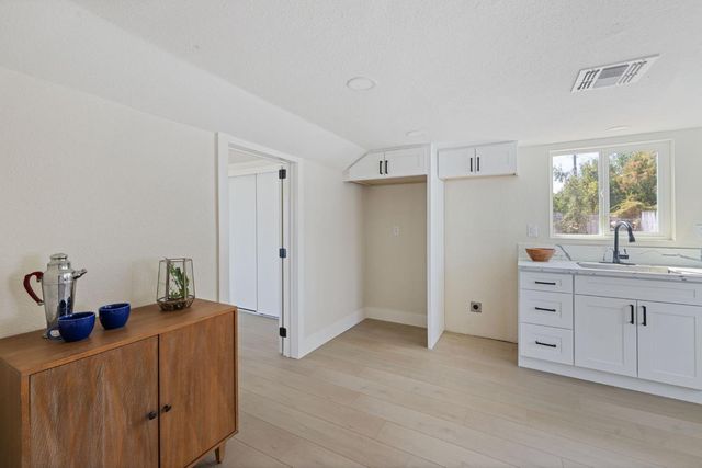 415 Curran Ave, Sacramento, CA 95833