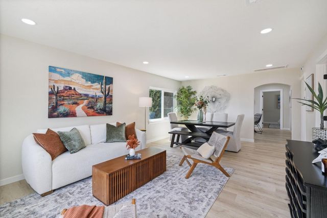 415 Curran Ave, Sacramento, CA 95833