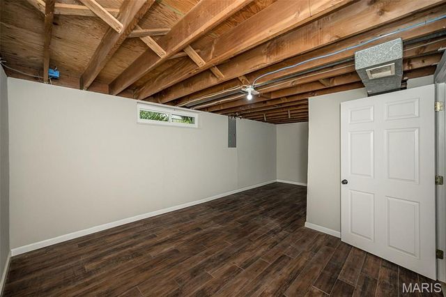 2568 Bonniebrook Drive, Maryland Heights, MO 63043