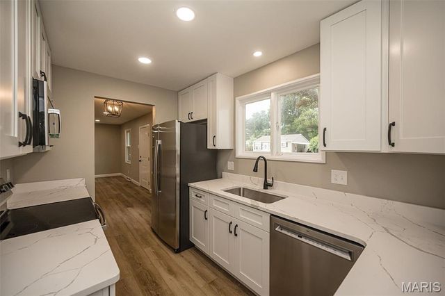 2568 Bonniebrook Drive, Maryland Heights, MO 63043