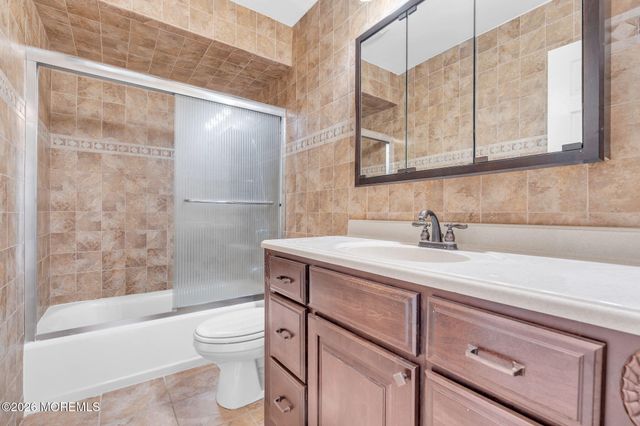 7 Petunia Place, Freehold, NJ 07728