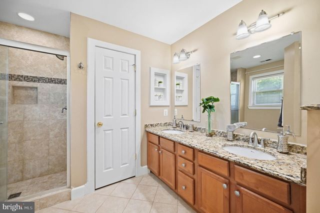 2819 RIFLE RIDGE RD, Oakton, VA 22124