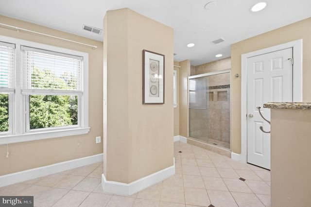 2819 RIFLE RIDGE RD, Oakton, VA 22124