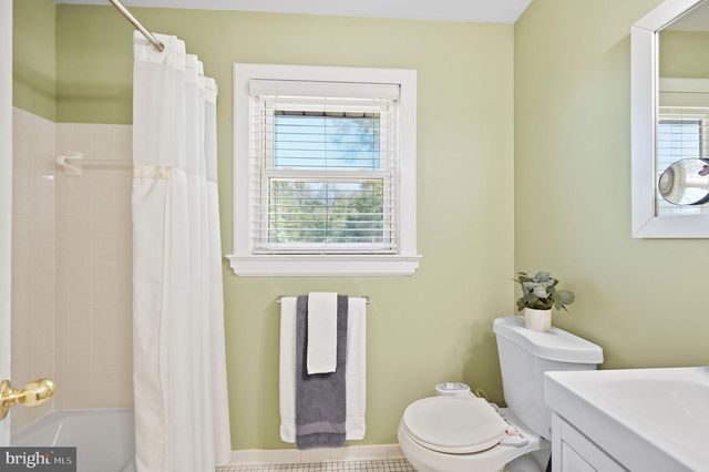 2819 RIFLE RIDGE RD, Oakton, VA 22124