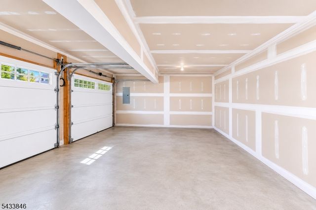 418 Oak St, Boonton Town, NJ 07005