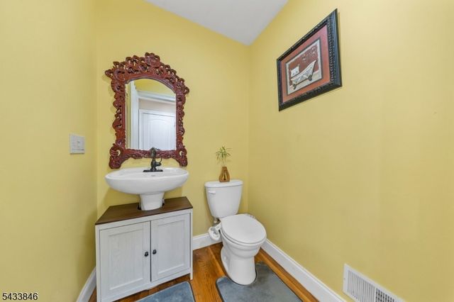 418 Oak St, Boonton Town, NJ 07005