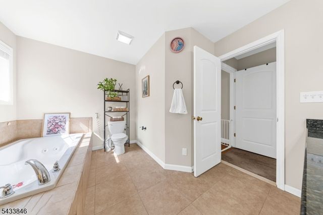 418 Oak St, Boonton Town, NJ 07005