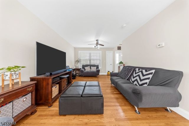 418 Oak St, Boonton Town, NJ 07005