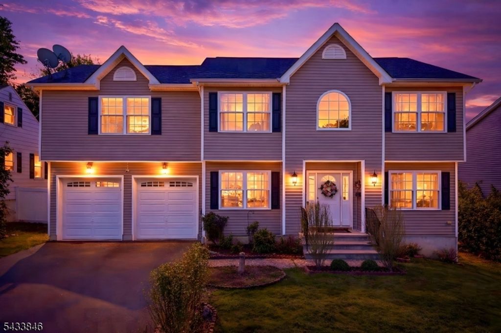 418 Oak St, Boonton Town, NJ 07005