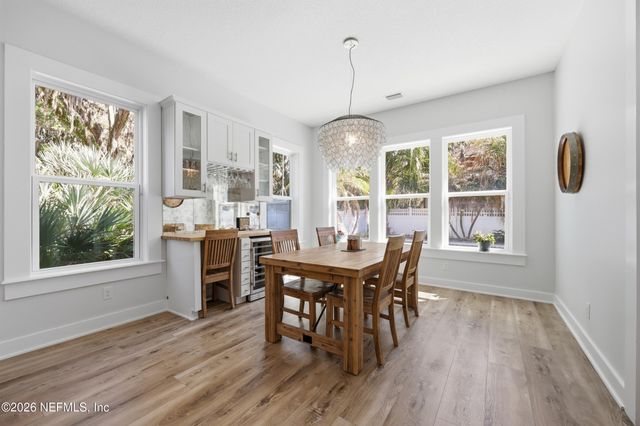 2041 WATERWAY ISLAND Lane, Jacksonville Beach, FL 32250