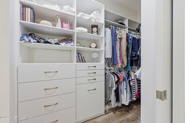 2041 WATERWAY ISLAND Lane, Jacksonville Beach, FL 32250