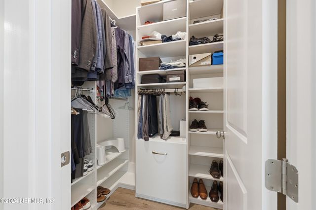 2041 WATERWAY ISLAND Lane, Jacksonville Beach, FL 32250