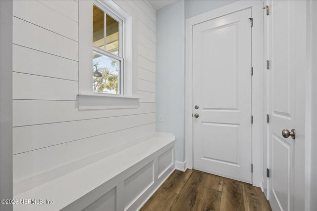 2041 WATERWAY ISLAND Lane, Jacksonville Beach, FL 32250