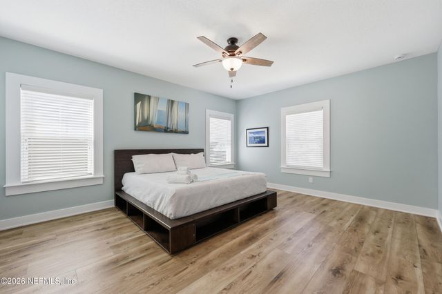 2041 WATERWAY ISLAND Lane, Jacksonville Beach, FL 32250